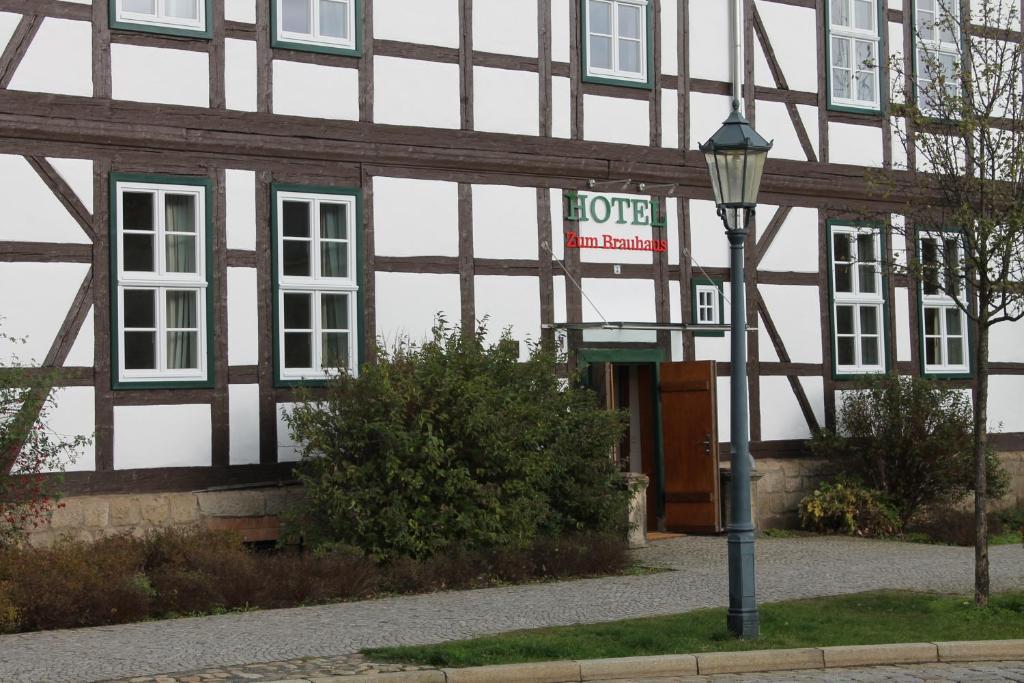 Hotel Zum Brauhaus クヴェードリンブルク エクステリア 写真