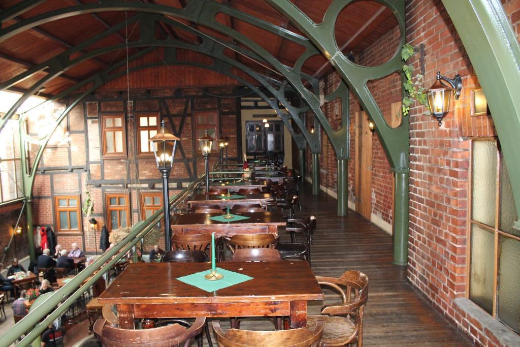 Hotel Zum Brauhaus クヴェードリンブルク エクステリア 写真